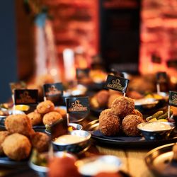 Bar Bitterbal - Bitterballen Bonanza