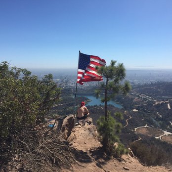 Cahuenga Peak - American flag at the top! - Hiking Near Me - Los Angeles, California Cahuenga Peak - American flag at the top! - Hiking Near Me - Los Angeles, California
