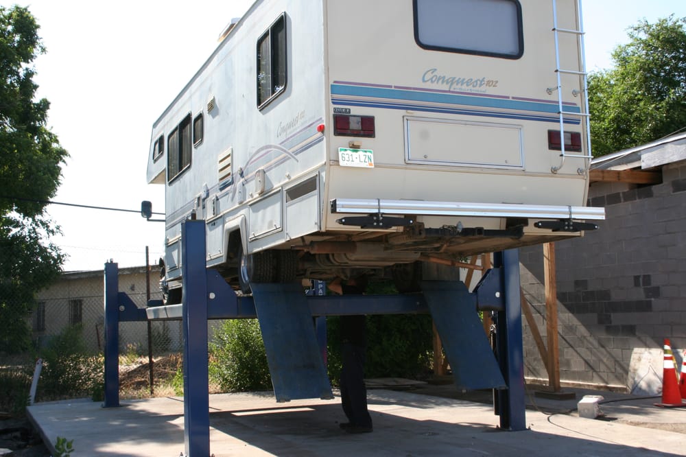 HAWKER’S AUTOMOTIVE & ECONOMY MUFFLERS Updated September 2024 40 Reviews 1726 E Mulberry