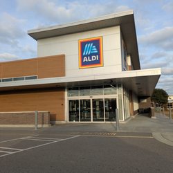 ALDI - ALDI, Pooler