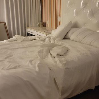 Flamingo Las Vegas - Disheveled beds - Hotels Near Me - Las Vegas, Nevada Flamingo Las Vegas - Disheveled beds - Hotels Near Me - Las Vegas, Nevada