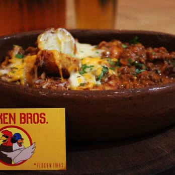 Chicken Bros - Chili Cheese Tater Tots - Chicken Wings Near Me - Buenos Aires, C Chicken Bros - Chili Cheese Tater Tots - Chicken Wings Near Me - Buenos Aires, C