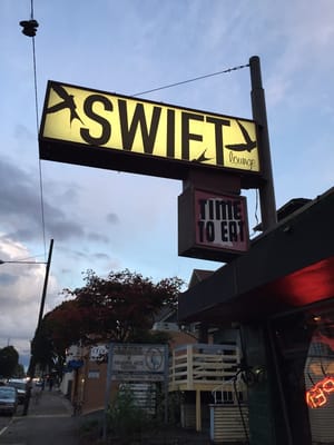 Swift Lounge by null