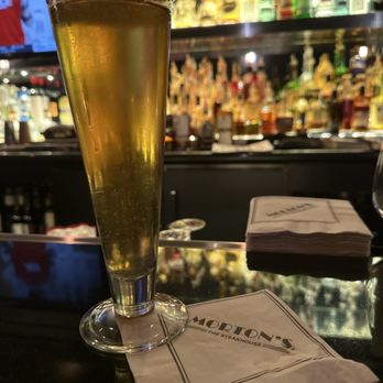 Morton's The Steakhouse - Bar area, drink, beer - Steakhouses Near Me - San Antonio, Texas