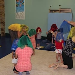 Musikgarten Bellaire - Community music-making is both fun and educational.