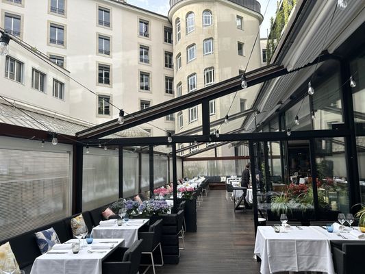 Chez Philippe - Bar Grill by null