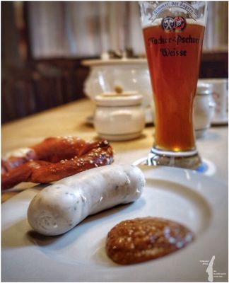 Bratwurstherzl by null