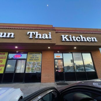 Boun Thai Kitchen - Outside - Salad Near Me - Paradise, Nevada Boun Thai Kitchen - Outside - Salad Near Me - Paradise, Nevada