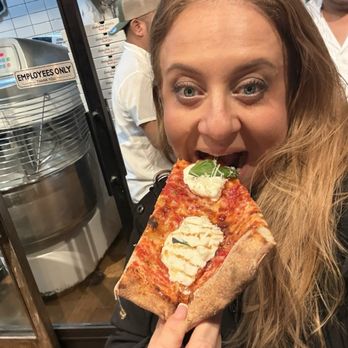 L'industrie Pizzeria - Pizza Near Me - Brooklyn, New York L'industrie Pizzeria - Pizza Near Me - Brooklyn, New York