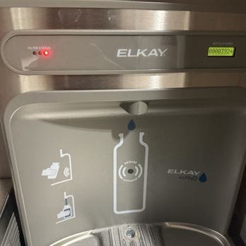 Wingate by Wyndham Kingman - water fountain - Hotels Near Me - Kingman, Arizona