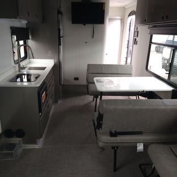 Campbell RV - RV Rental Near Me - Sarasota, Florida