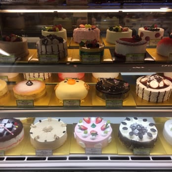 Breeze Bakery Cafe - Bakeries Near Me - Annandale, Virginia