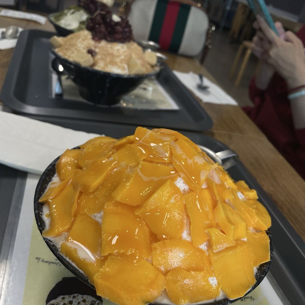 Snow Bowl - Mango Bingsoo - Bubble Tea Near Me - Newark, California Snow Bowl - Mango Bingsoo - Bubble Tea Near Me - Newark, California