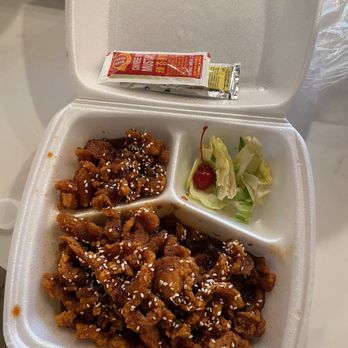 Palais De Jade - Crispy sesame chicken - Chinese Near Me - Reno, Nevada Palais De Jade - Crispy sesame chicken - Chinese Near Me - Reno, Nevada