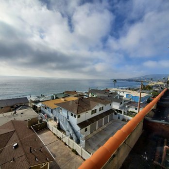The Rooftop Lounge - Lounges Near Me - Laguna Beach, California The Rooftop Lounge - Lounges Near Me - Laguna Beach, California