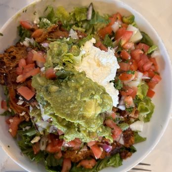Humdinger Brewing - Carnitas salad - New American Near Me - Arroyo Grande, California