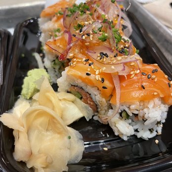 Fukuro by Kru - Spicy Liz - Sushi Bars Near Me - Elk Grove, California