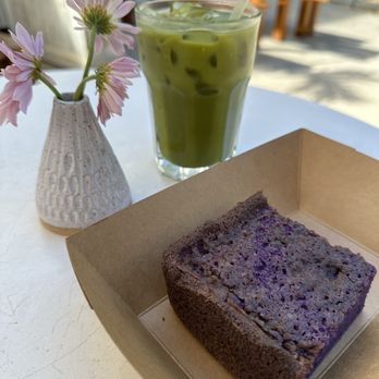 Arvo Café - Ube Mochi and matcha latte - Cafes Near Me - Honolulu, Hawaii