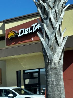 Del Taco by null