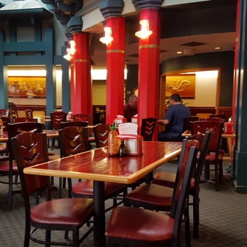China Star - Dining area - Chinese Near Me - Minot, North Dakota