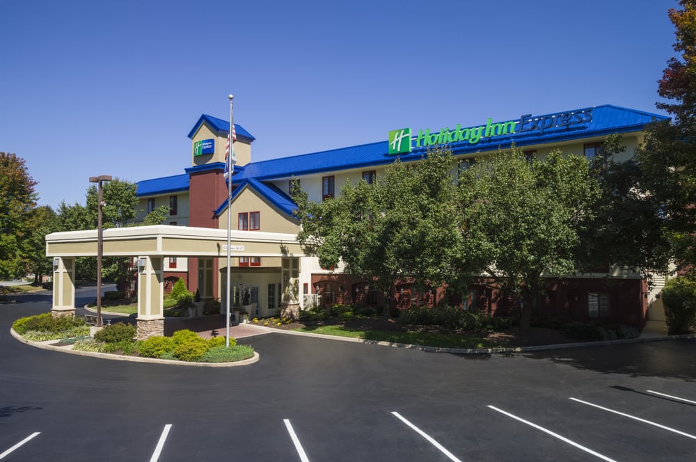 HOLIDAY INN EXPRESS FRAZERMALVERN 32 Photos & 24 Reviews 1