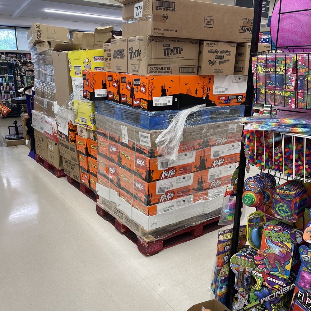 Vons - Dangerous heavy boxes overhead requiring team-lift - Grocery Near Me - Escondido, California Vons - Dangerous heavy boxes overhead requiring team-lift - Grocery Near Me - Escondido, California