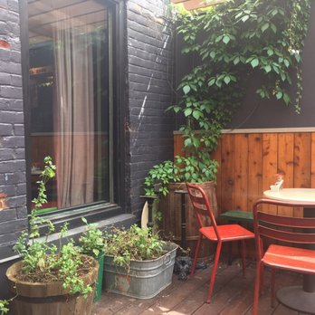 Cardinal - Terrace - Tea Rooms Near Me - Montreal, Quebec Cardinal - Terrace - Tea Rooms Near Me - Montreal, Quebec