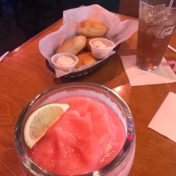 Texas Roadhouse - Strawberry margarita and rolls with cinnamon butter - Barbeque Near Me - Riverview, Florida Texas Roadhouse - Strawberry margarita and rolls with cinnamon butter - Barbeque Near Me - Riverview, Florida