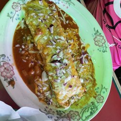Los Cabos Mexican Resturant - Smothered burrito