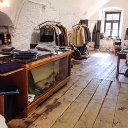 Grundtner & Söhne - La bóveda y el antiguo suelo dan un sabor a diseño industrial, y además son la decoración original