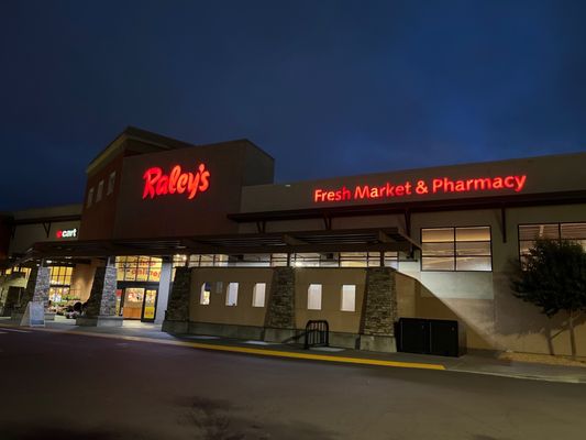 RALEY’S - Updated February 2026 - 121 Photos & 109 Reviews - 157 N ...