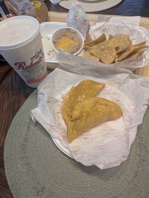 Roberto's Taco Shop by null