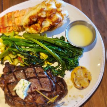 Bluewater Grill - Temecula - Seafood Near Me - Temecula, California