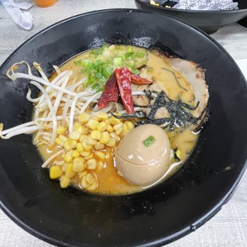 Ramen vs Pho - Spicy Tonkotsu Ramen - Vietnamese Near Me - Fresno, California Ramen vs Pho - Spicy Tonkotsu Ramen - Vietnamese Near Me - Fresno, California
