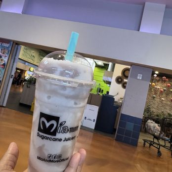 Mía and More - Outside of cafe - Bubble Tea Near Me - Kent, Washington Mía and More - Outside of cafe - Bubble Tea Near Me - Kent, Washington