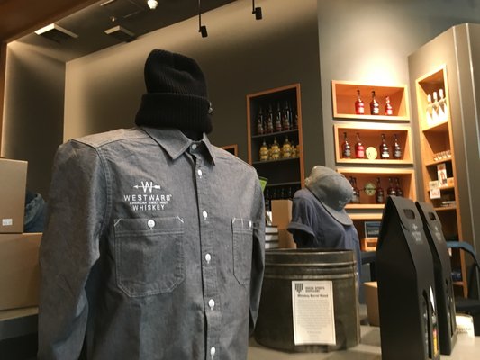 Westward Whiskey - PDX Airport Tasting Room by null