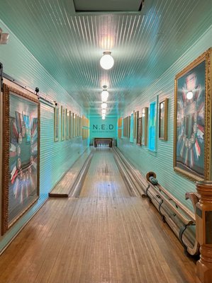 Woods Restaurant and Bobby's Bar by null