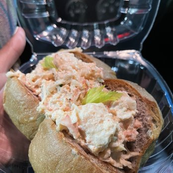Chocolate + Vanilla Bakery - Lobster roll :D - Bakeries Near Me - Honolulu, Hawaii Chocolate + Vanilla Bakery - Lobster roll :D - Bakeries Near Me - Honolulu, Hawaii