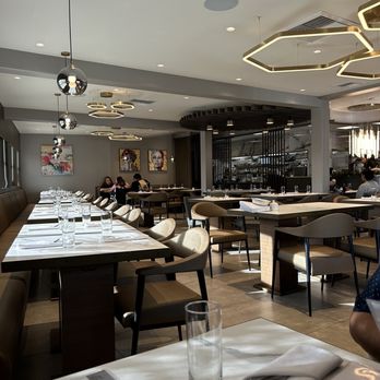 19seventy - Inside the restaurant - Italian Near Me - Whittier, California