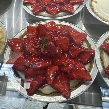 Nation’s Giant Hamburgers - Strawberry CHEESECAKE PIE PLAIN (WHOLE) - Breakfast & Brunch Near Me - Arlington, Texas