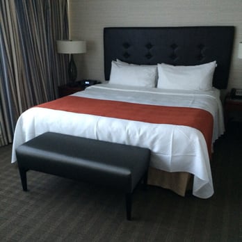 Cambridge Suites Toronto - Cozy bed ! - Hotels Near Me - Toronto, Ontario Cambridge Suites Toronto - Cozy bed ! - Hotels Near Me - Toronto, Ontario