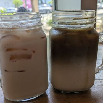 Bluetree Cafe - Kaka'ako - Chai latte and hojicha - Coffee & Tea Near Me - Honolulu, Hawaii