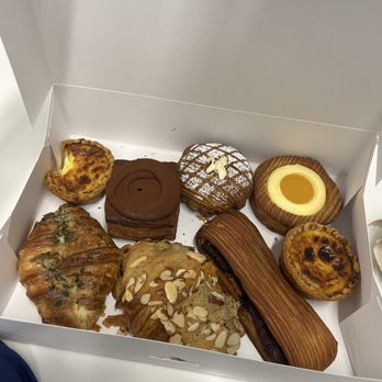 Cremcrittos - Bakeries Near Me - McKinney, Texas