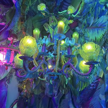 Jamnola - Chandelier made of recyclable materials. - Art Tours Near Me - New Orleans, Louisiana