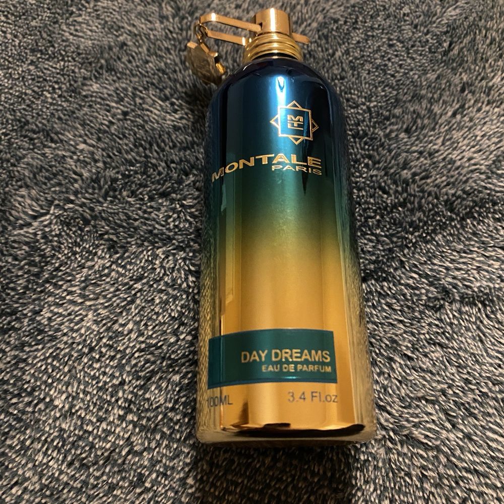 La Parfumerie - Full sized bottle I picked under the tree. - Perfume Near Me - Raleigh, North Carolina La Parfumerie - Full sized bottle I picked under the tree. - Perfume Near Me - Raleigh, North Carolina