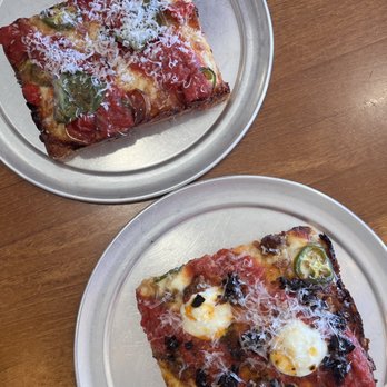 Kizza Pizza - pepperoni and jalapeño, and sweet heat (a lil too sweet) - Pizza Near Me - Cedar Park, Texas