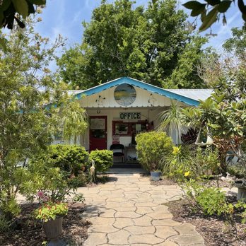 Faraway Inn - Office - Hotels Near Me - Cedar Key, Florida Faraway Inn - Office - Hotels Near Me - Cedar Key, Florida