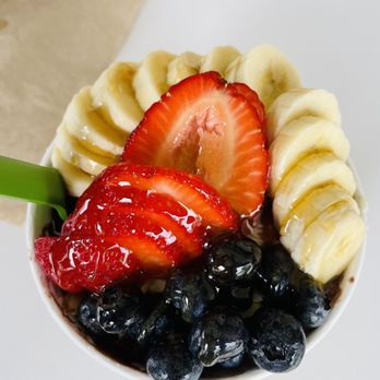 Bambu Juice Bar - a bowl of fruit and yogurt - Juice Bars & Smoothies Near Me - Pompano Beach, Florida Bambu Juice Bar - a bowl of fruit and yogurt - Juice Bars & Smoothies Near Me - Pompano Beach, Florida