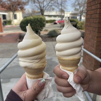 Meadowlark Dairy - Ice Cream & Frozen Yogurt Near Me - Livermore, California Meadowlark Dairy - Ice Cream & Frozen Yogurt Near Me - Livermore, California