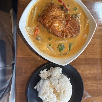 Thai Esane - Salmon curry - Thai Near Me - Nashville, Tennessee Thai Esane - Salmon curry - Thai Near Me - Nashville, Tennessee